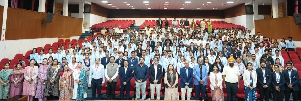 Seminar on Thought Leadership for Corporate Readiness - Medicaps University